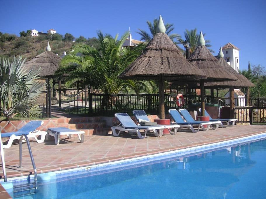 Tiny House 12M2 In Holiday Park With 55 M2 Pool Толокс Екстер'єр фото